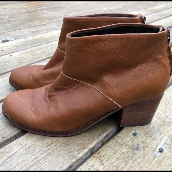 toms leila booties cognac
